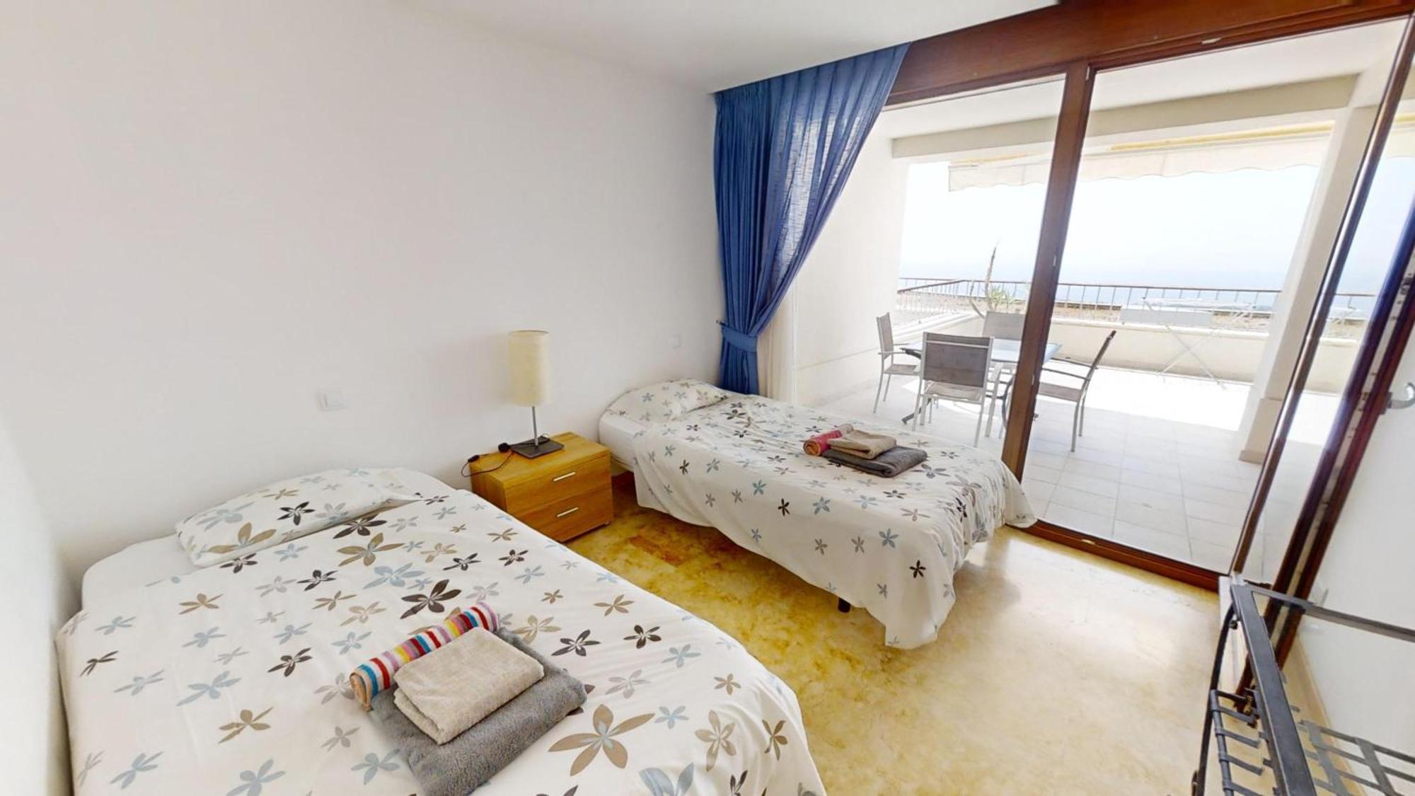 Fine Duplex Apartment With Stunning Sea Views Marbella Kültér fotó